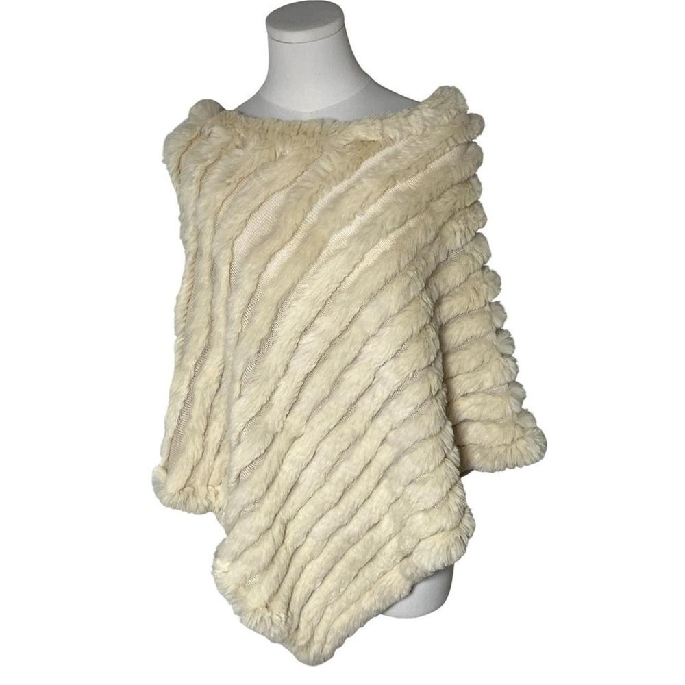 Rabbit Fur Ribbed Knit Poncho Wra